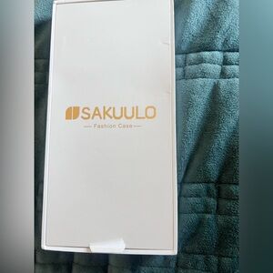 SAKUULO Fashion Case in Gold